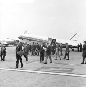 De Dakota van Schreiner op Schiphol voor haar eerste vlucht, Bestanddeelnr 915-4932