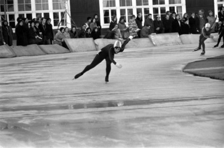 De dames in actie, Bestanddeelnr 927-0074