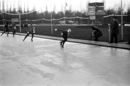 De dames in actie, Bestanddeelnr 927-0073