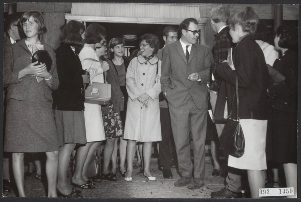 De Commissaris van de Koningin in Gelderland, mr. W.H. Bloemers heeft in het Pro, Bestanddeelnr 093-1350