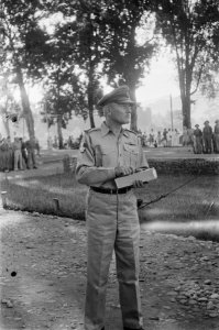 De commandant van de U-Brigade, kolonel J.W. Sluyter, Bestanddeelnr 447-6-1