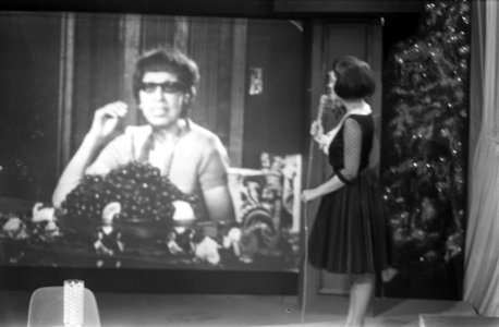 De Corry Brokken show voor tv, als voornaamste gast treedt op Josephine Baker (o, Bestanddeelnr 916-8839