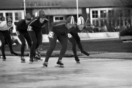 De dames in actie, Bestanddeelnr 927-0071
