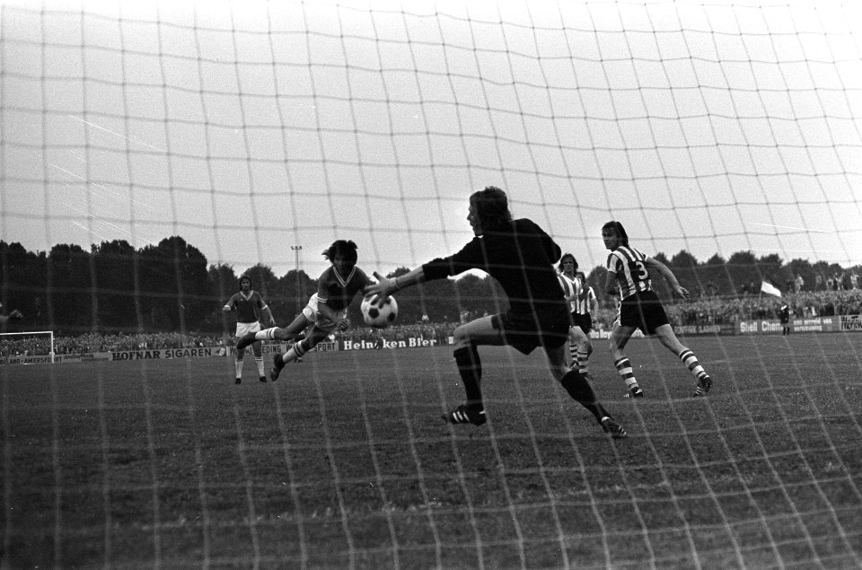 De Graafschap gepromoveerd naar eredivisie door met 4-2 te winnen van PEC Zwolle, Bestanddeelnr 926-4888
