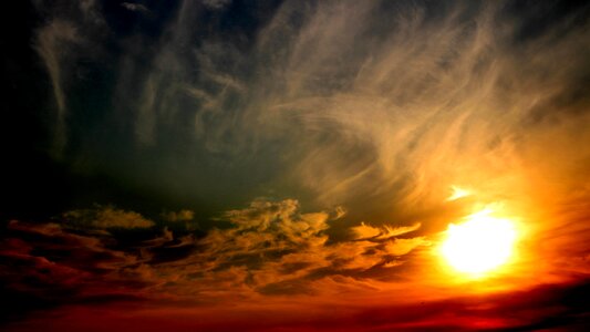 Cloud red weather