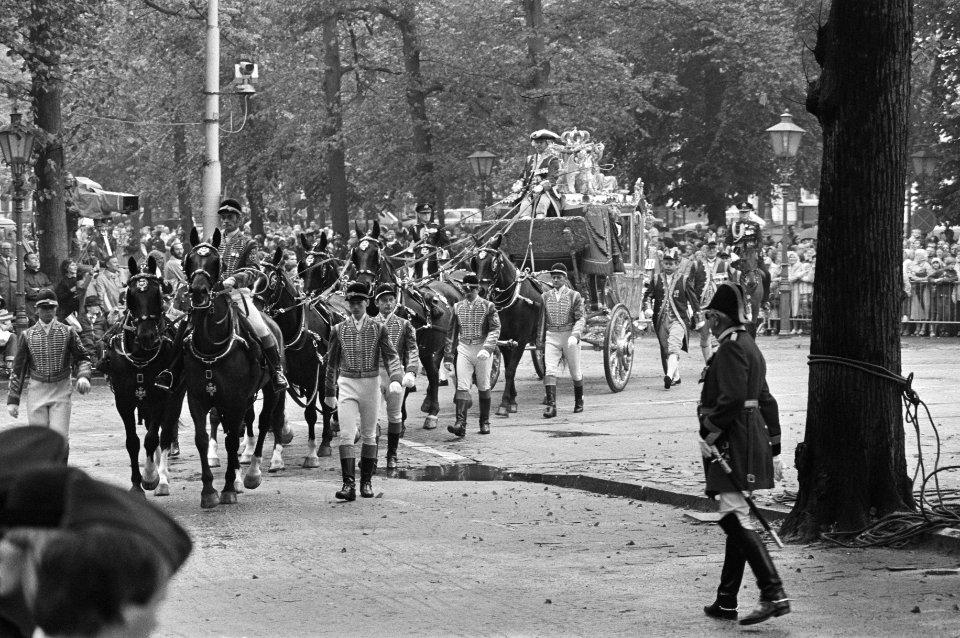 De Gouden Koets op weg in Den Haag., Bestanddeelnr 931-6828