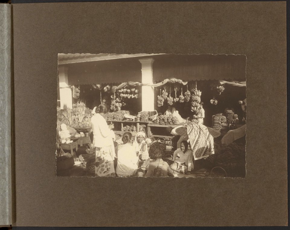 De groentenmarkt in Medan, Bestanddeelnr 823 19
