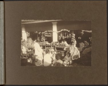 De groentenmarkt in Medan, Bestanddeelnr 823 19