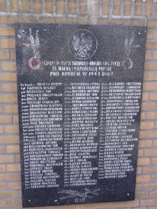 Driel (Overbetuwe) oorlogsmonument 1 op Polenplein (namenlijst 1)