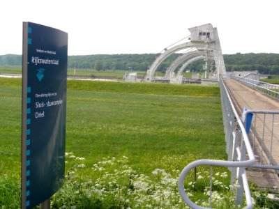 Driel (Overbetuwe) sluis-stuwcomplex in de Rijn