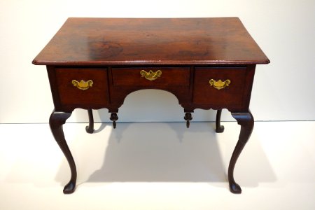 Dressing Table, Long Island or New York City, 1730-1745, mahogany - Chazen Museum of Art - DSC02517