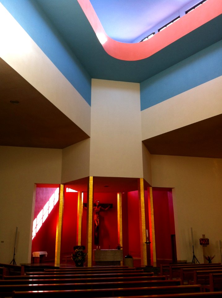 Dreieinigkeitskirche Halle Innenraum 01