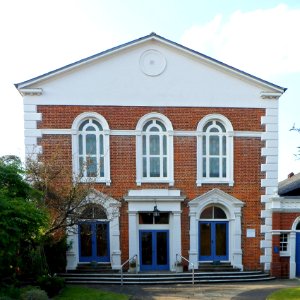 Dorking United Reformed Church, West Street, Dorking (NHLE Code 1230093) (July 2013) (2)