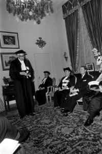 Drie Franse eredoctoraten uitgereikt aan Nederlandse professoren op Franse ambas, Bestanddeelnr 923-3052