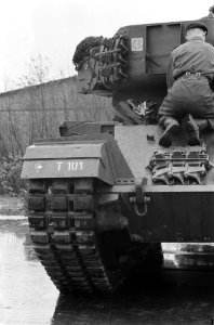 Driedaagse rijoefening voor tanks voorzien van rubbertracks, Bestanddeelnr 911-7753