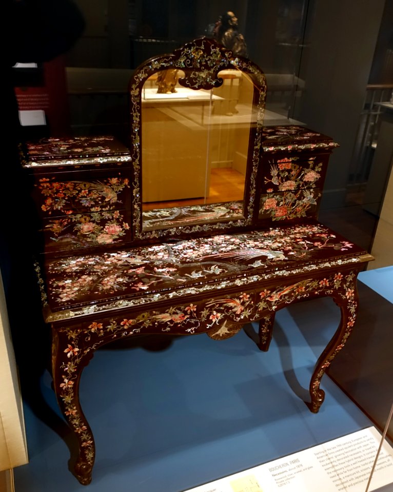 Dressing table, Nagasaki, Japan, c. 1878 AD, lacquer, mother-of-pearl, glass, copper - Peabody Essex Museum - DSC07829