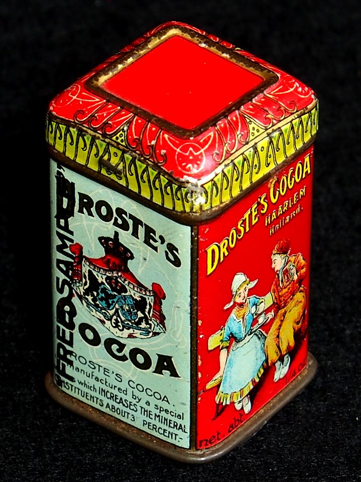 Droste cacao sample blikjes met afbeelding van boer en boerinnetje op een bank, foto3