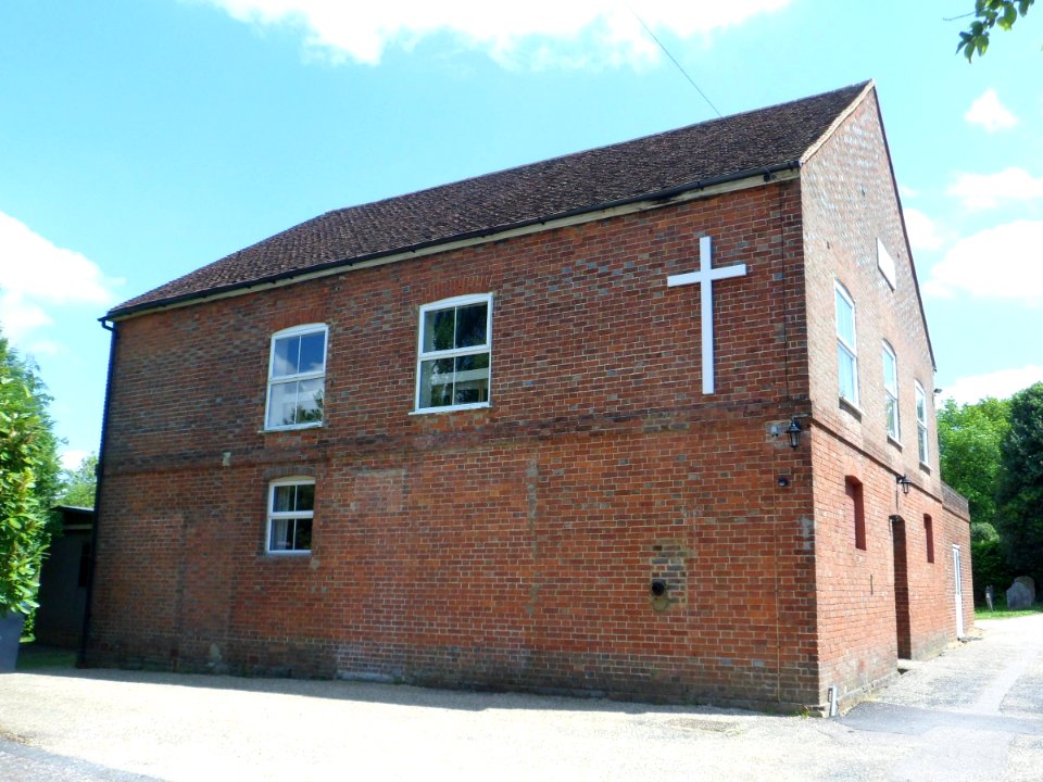 Dormansland Baptist Church, Dormans High Street, Dormansland (May 2013) (2)