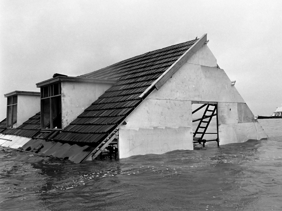Drijvend filmdecor van De Kleine Ark (1970)