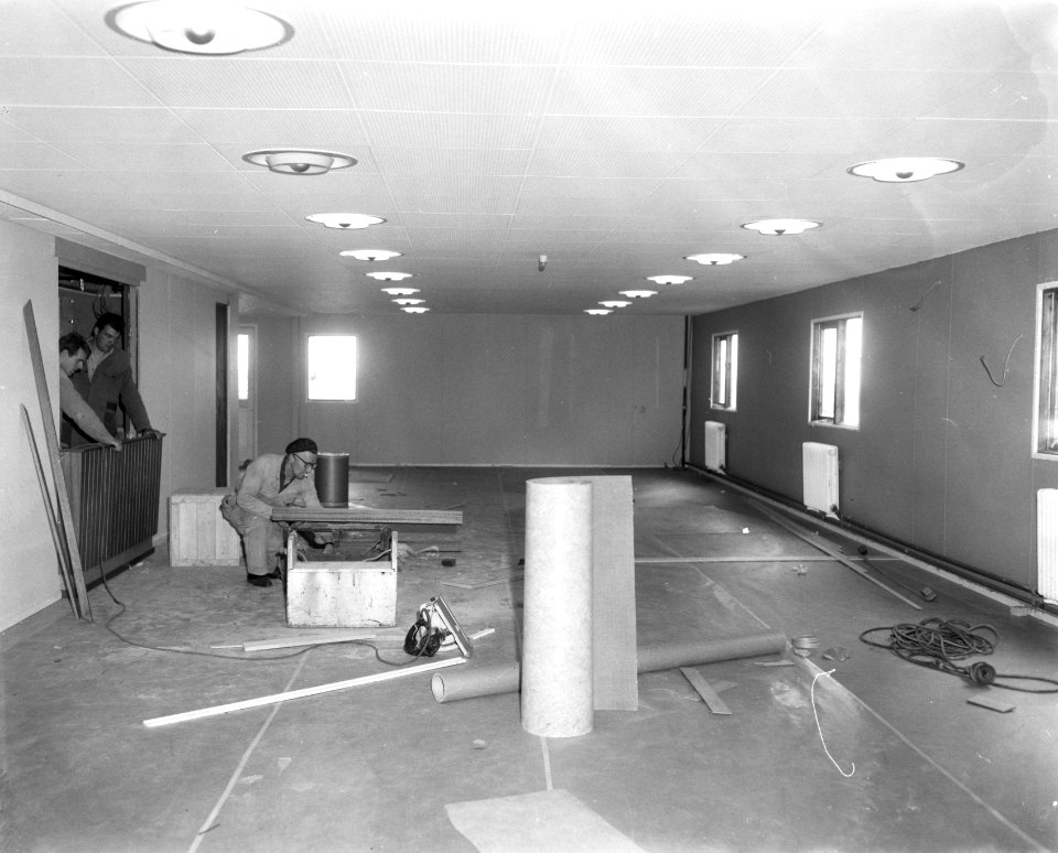 Drijvend flatgebouw voor Hoogovens in bouw bij NDSM te Amsterdam, interieur, Bestanddeelnr 918-0338