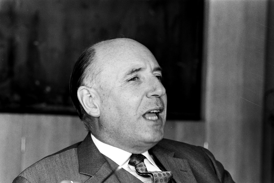 Drs. Bons , directeur De Bijenkorf , Opdracht Elsevier, Bestanddeelnr 923-5257