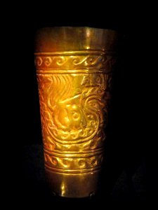Drinking Cup with Marine Life, 1000 AD, Sican (Early Chimu) - Houston Museum of Natural Science - DSC02136