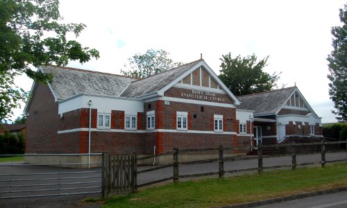 Drift Road Evangelical Church, Drift Road, Clanfield (May 2019) (2)