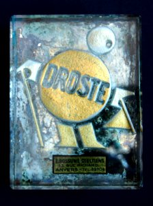 Droste toonbank-etalage reclame van glas, E Bossuwe-Dieltiens, 13 rue Richard, Anvers, foto2