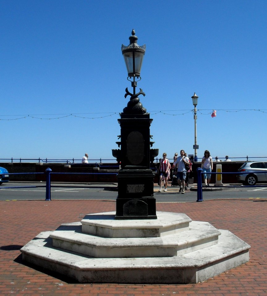 Drinking Fountain at Seahorses Square, Eastbourne (NHLE Code 1043623) (May 2010)