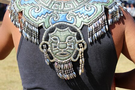 Apache feathers colors