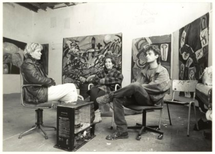 Drie onbekende kunstenaars bijeen in Galerie Ex-6, Klein Heiligland 12. NL-HlmNHA 54020701
