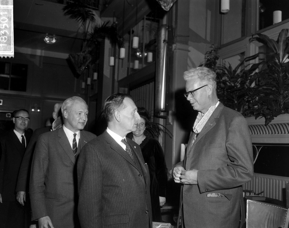 Drs. Roemers (r.), Bestanddeelnr 918-3501