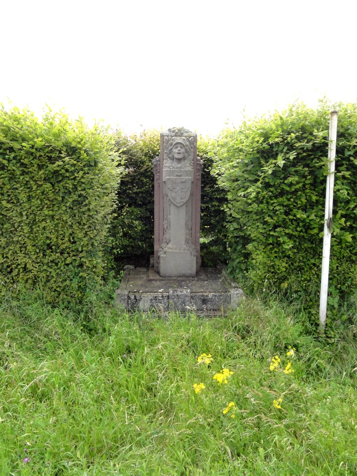 Drouville (M et M) mémorial 156 RI , 1914