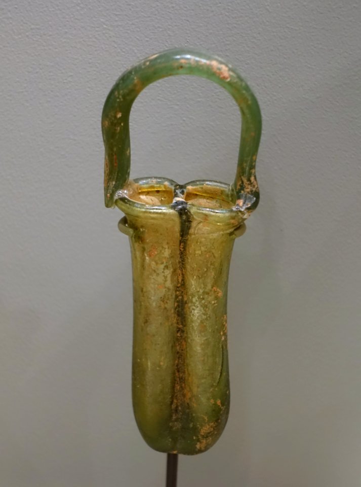 Double-fluted ungentarium, Roman, 1st-4th century AD, glass - Middlebury College Museum of Art - Middlebury, VT - DSC07939