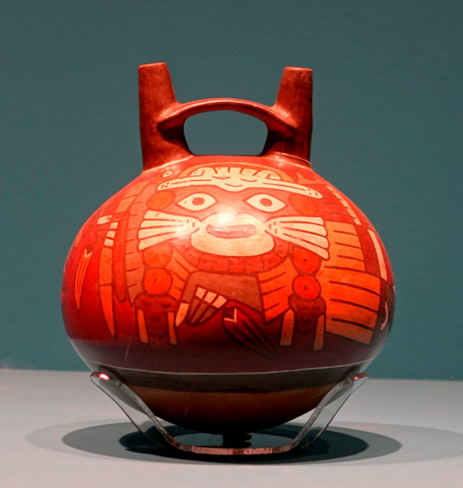 Double spout and bridge bottle, Nasca-Chimu style, Peru, 900-1430 AD, ceramic - Fowler Museum - University of California, Los Angeles - DSC02370