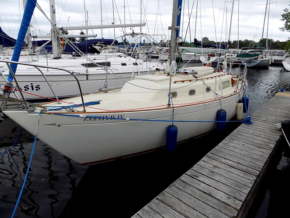 Douglas 32 sailboat Zephyr IV 2675