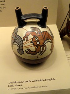 Double-spout bottle with painted crayfish - Nazca pottery in the American Museum of Natural History - DSC06106