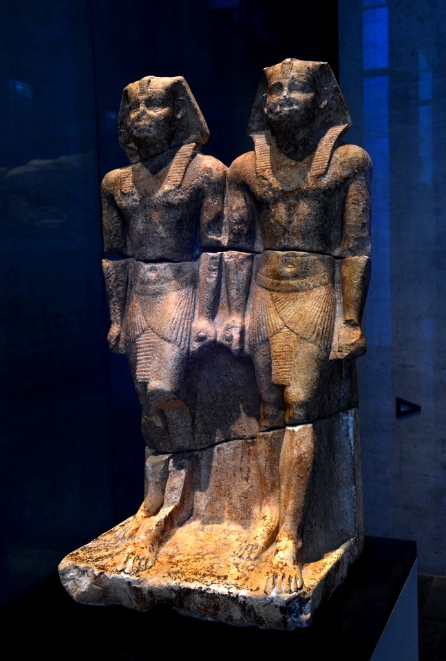 Double statue Niuserre Munich 25102016