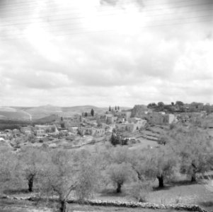 Dorp op een heuvel, vermoedelijk Abu Ghosh, Bestanddeelnr 255-0873