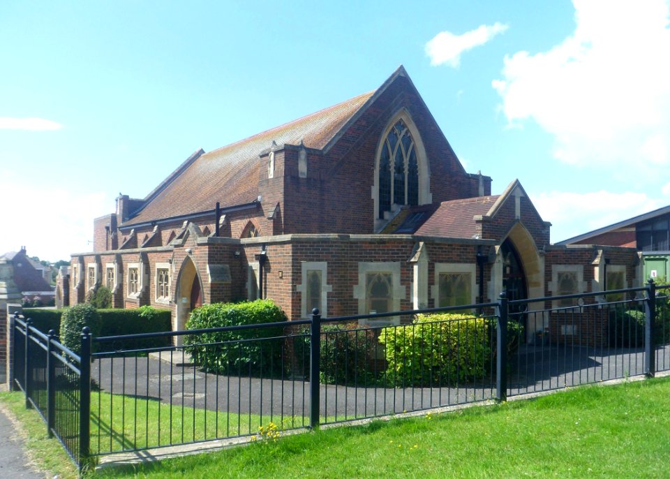 Drayton United Church, Havant Road, Drayton, Portsmouth (August 2017) (3)