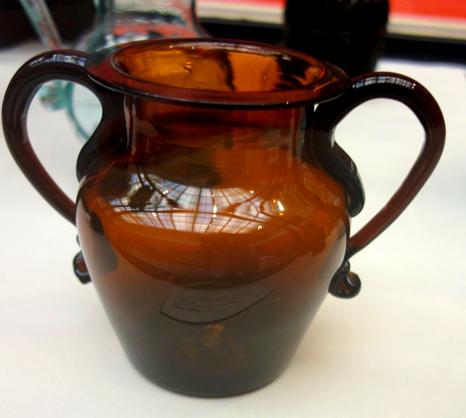 Double Handle Vase, Ellenville Glass Works, Ulster County, NY, c. 1836-1880, hand-blown glass - Albany Institute of History and Art - DSC08168