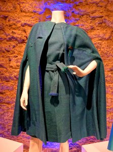 Dress and cape ensemble by Andre Bernier, 1962, wool, artificial fiber - Musée de la mode - Montreal, Canada - DSC07220