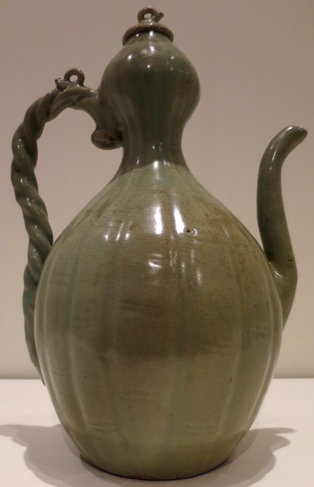 Double gourd ewer with twisted handle from Korea, Honolulu Museum of Art, 3179.1