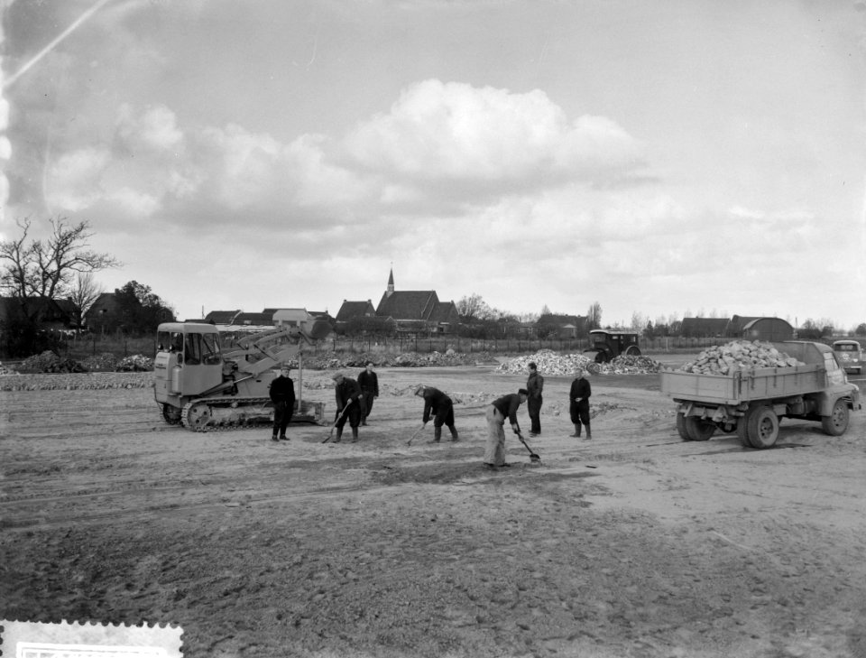 Dorp Rijk verdwijnt voor uitbreiding Schiphol, aanleg startbaan, Bestanddeelnr 910-7797