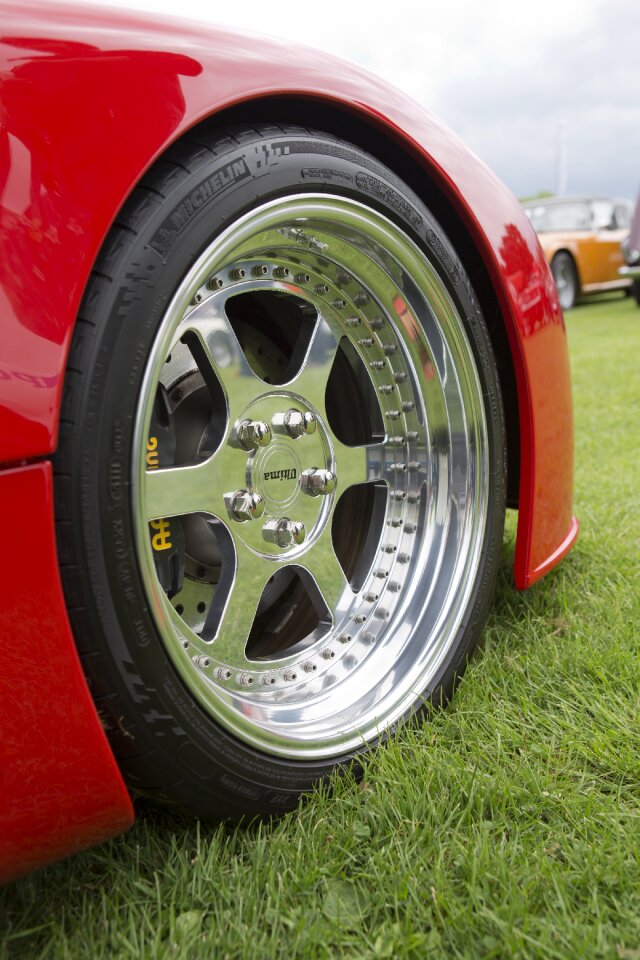 Ultima gtr sports car hand built front wheel detail