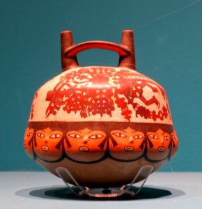 Double spout and bridge bottle, Late Nasca style, Peru, 100 BC to 600 AD, ceramic - Fowler Museum - University of California, Los Angeles - DSC02376