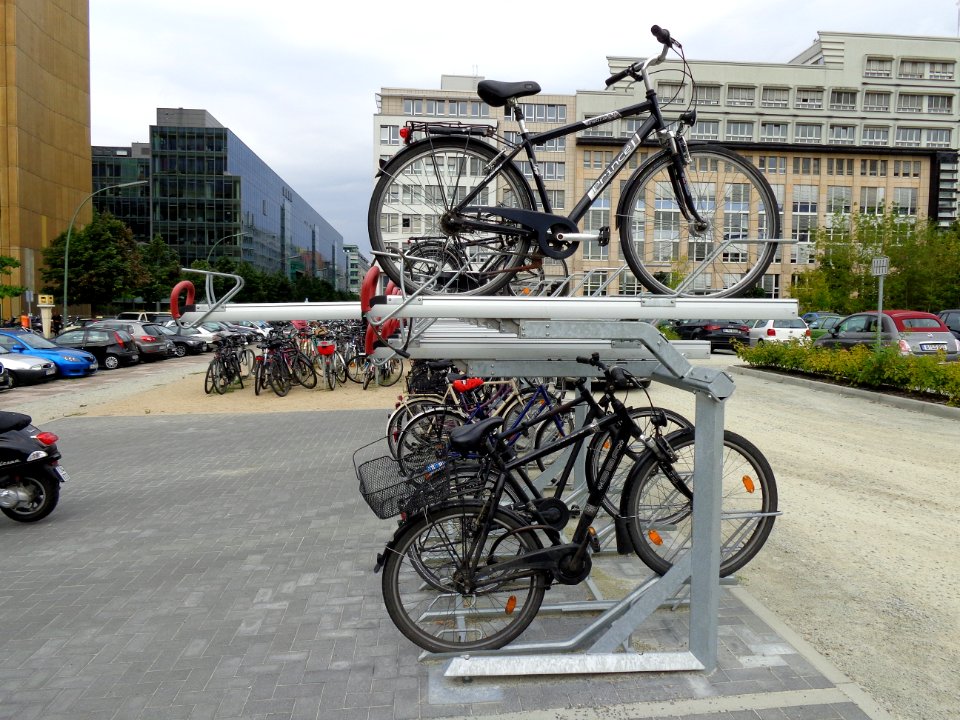 Double stack bike stand