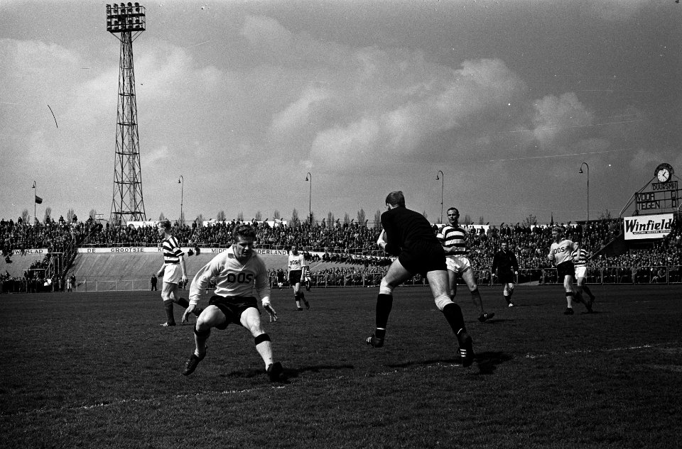 DOS tegen Blauw Wit 1-0, spelmomenten, Bestanddeelnr 915-0695