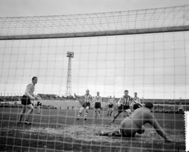DOS tegen PSV 1-2, Bestanddeelnr 911-8674