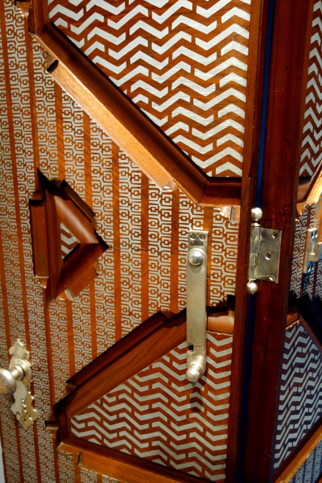 Drawing Room Bifold Door, Mark Twain House, by Louis Comfort Tiffany & Co., detail, c. 1881, bronze powder paint, silver plated hardware, walnut - New Britain Museum of American Art - DSC09663